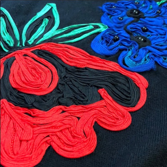 VTG ESCADA black floral embroidered sweater B9 - Picture 5 of 6
